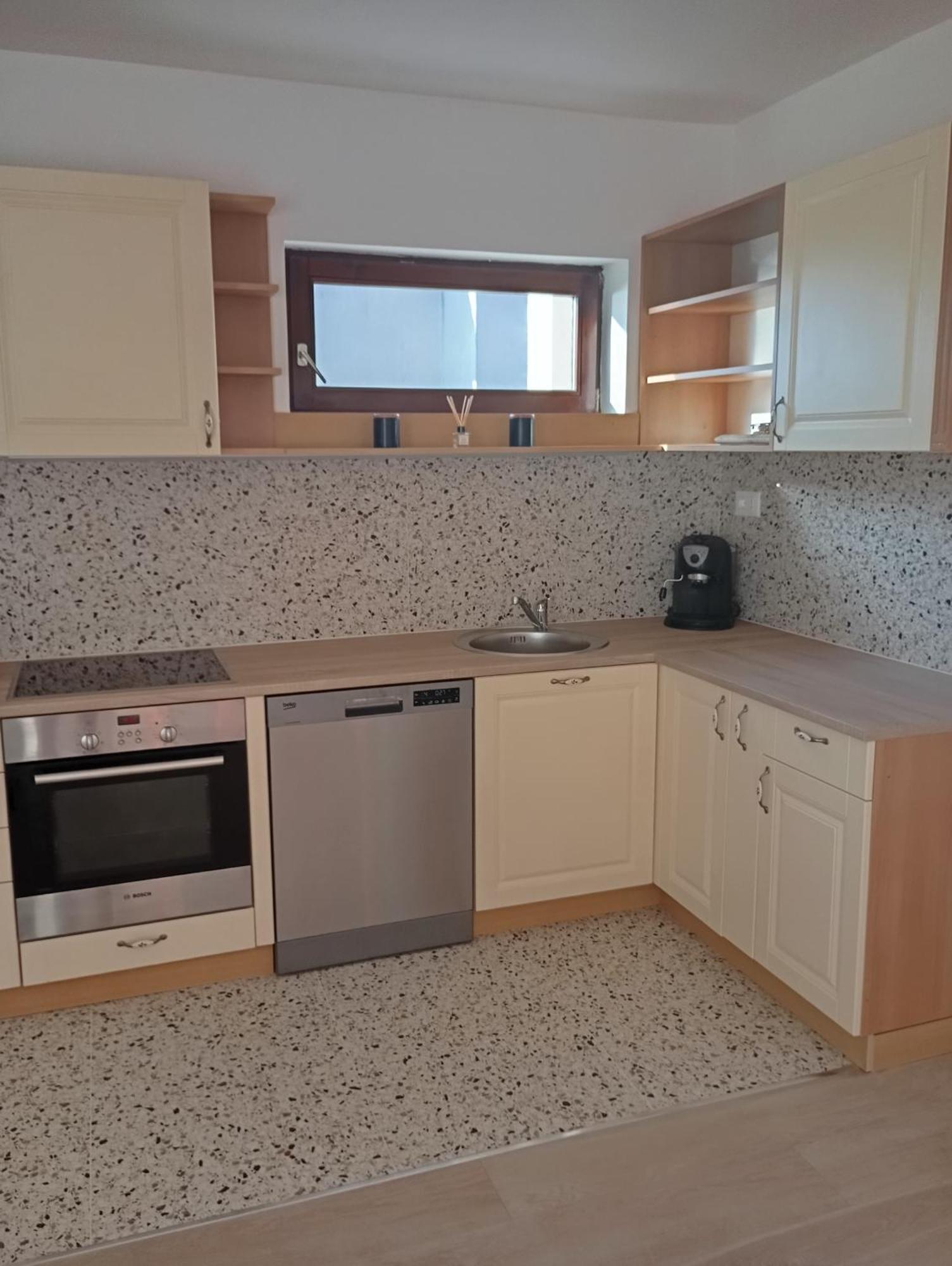 House Daniela Apartman Omišalj Kültér fotó